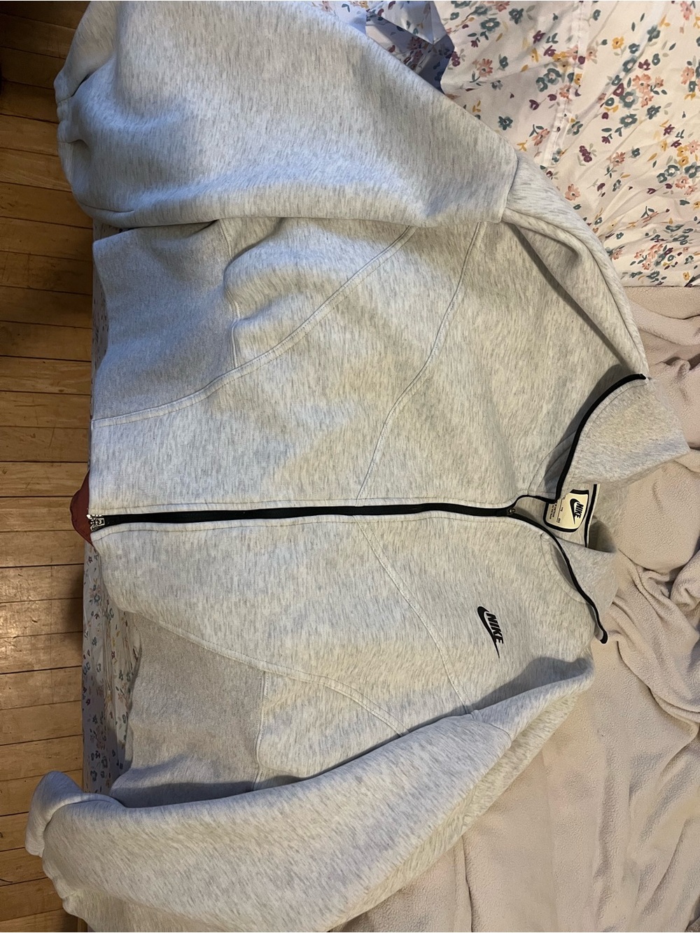 Nike Zip - Picture 4 of 6